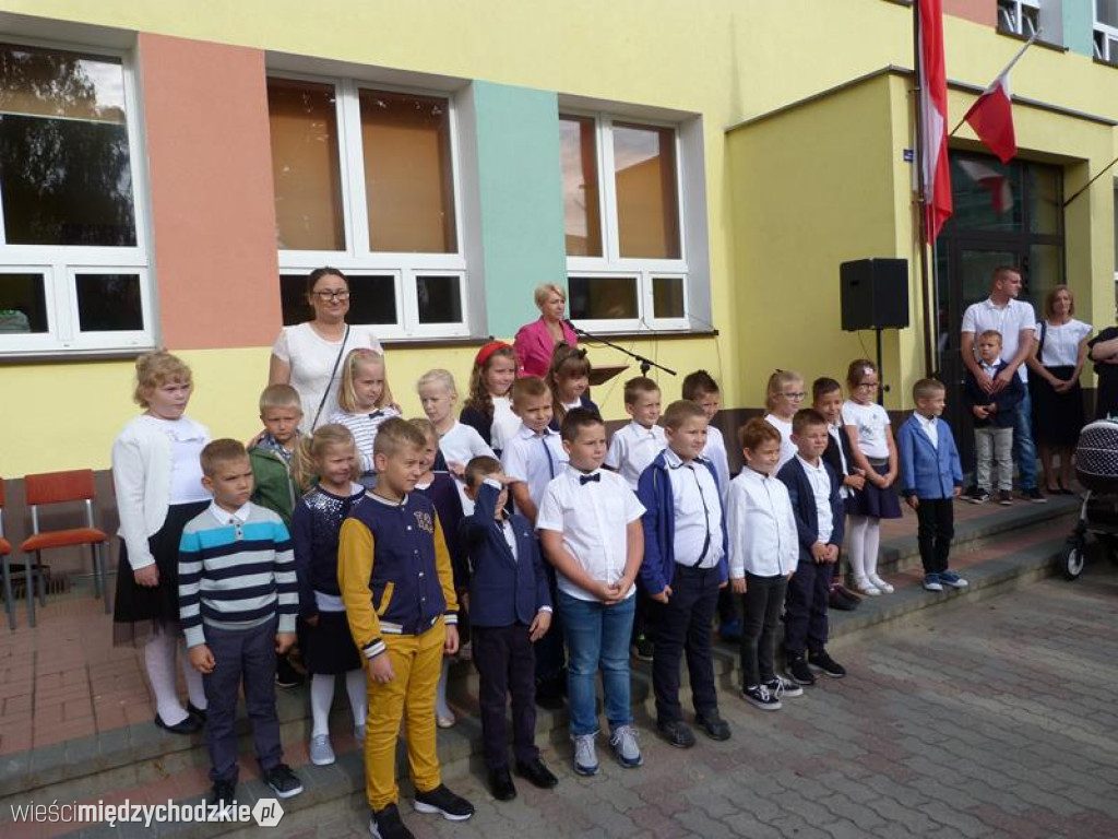 Uczniowie rozpoczynają naukę