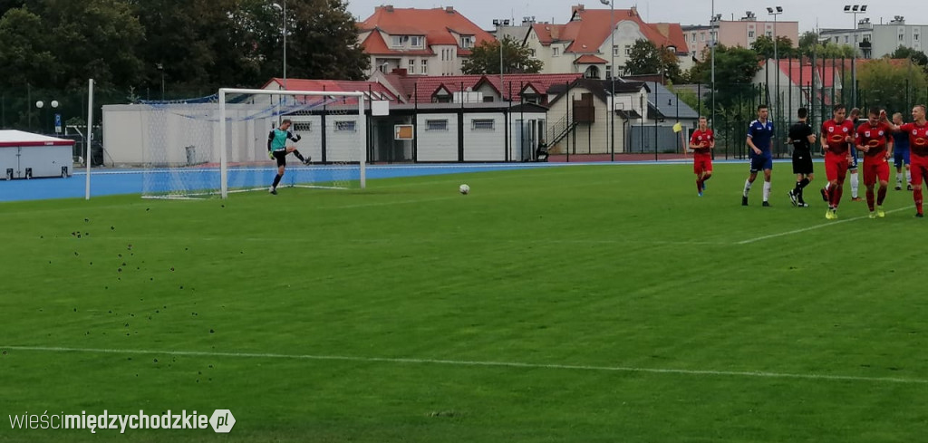 Warta Międzychód wygrywa 4:0