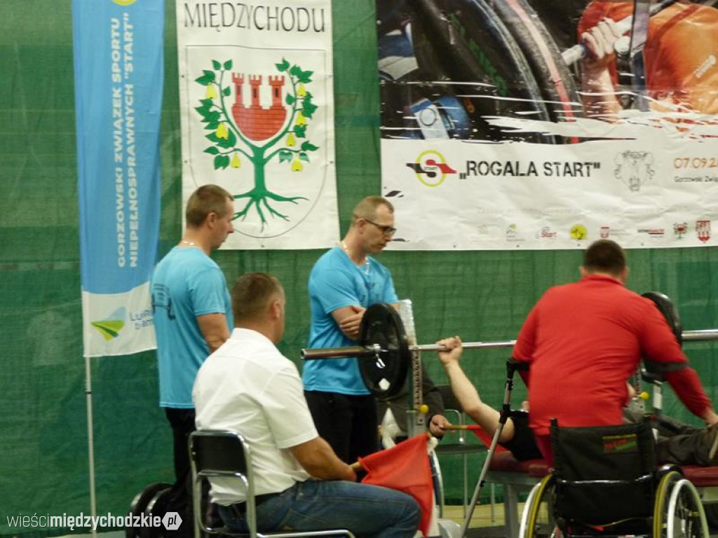 VIII Turniej Integracyjny w wyciskaniu sztangi leżąc