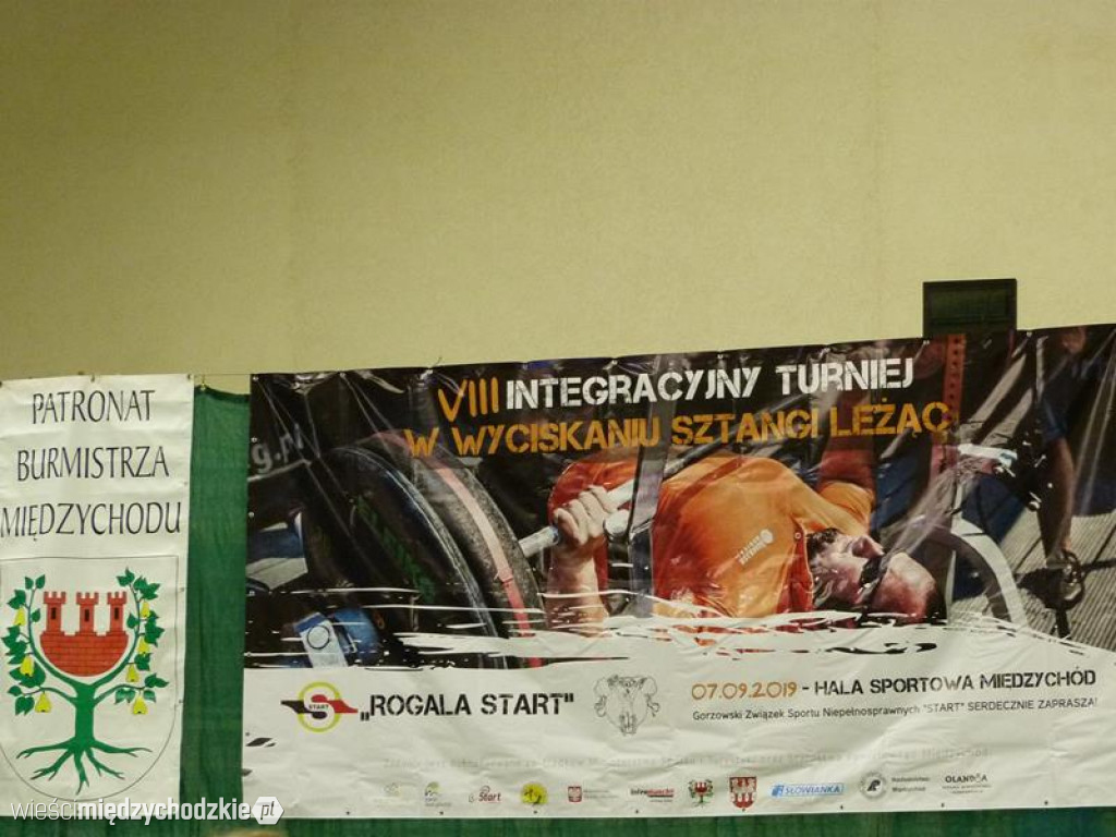 VIII Turniej Integracyjny w wyciskaniu sztangi leżąc