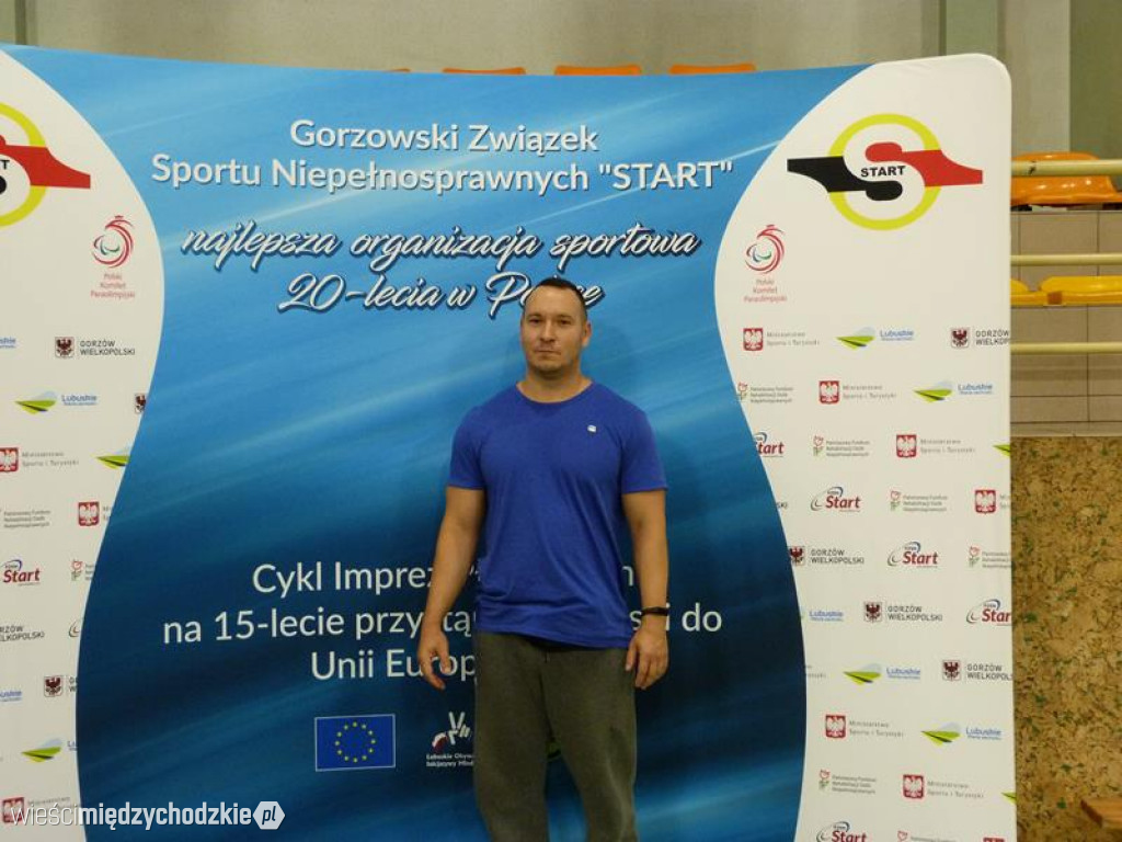 VIII Turniej Integracyjny w wyciskaniu sztangi leżąc