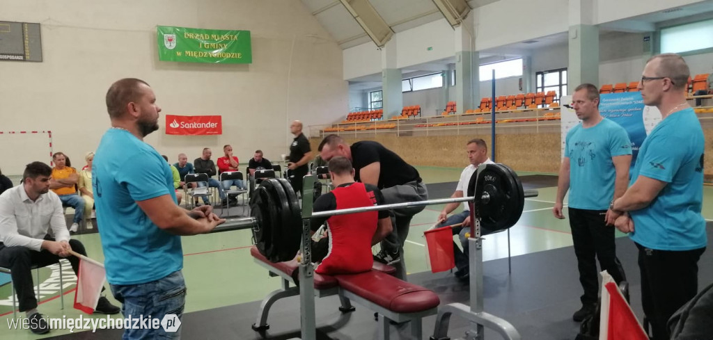 VIII Turniej Integracyjny w wyciskaniu sztangi leżąc