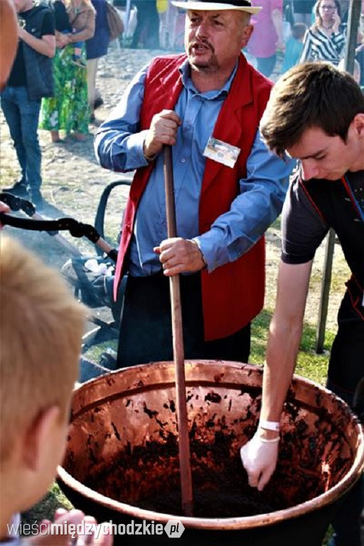 Smażenie Powideł w Mniszkach
