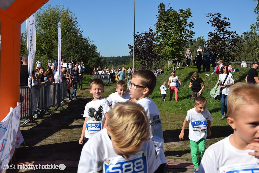 Biegi dziecięco-młodzieżowe w Sierakowie
