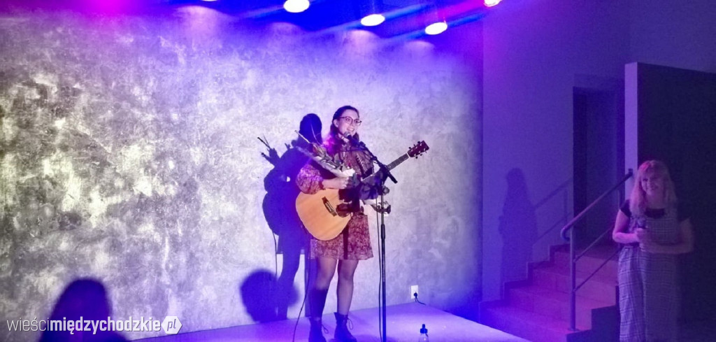 Koncert Joanny Pilarskiej w ArtCafe