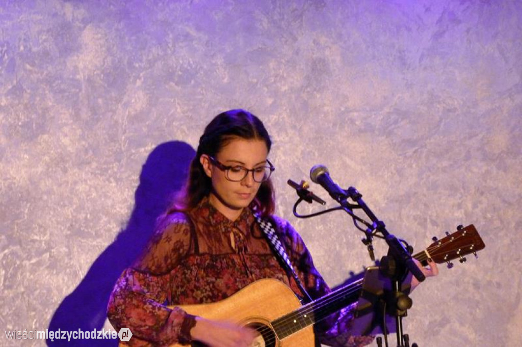 Koncert Joanny Pilarskiej w ArtCafe