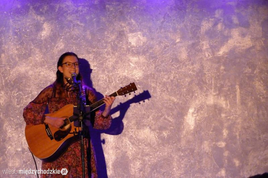 Koncert Joanny Pilarskiej w ArtCafe
