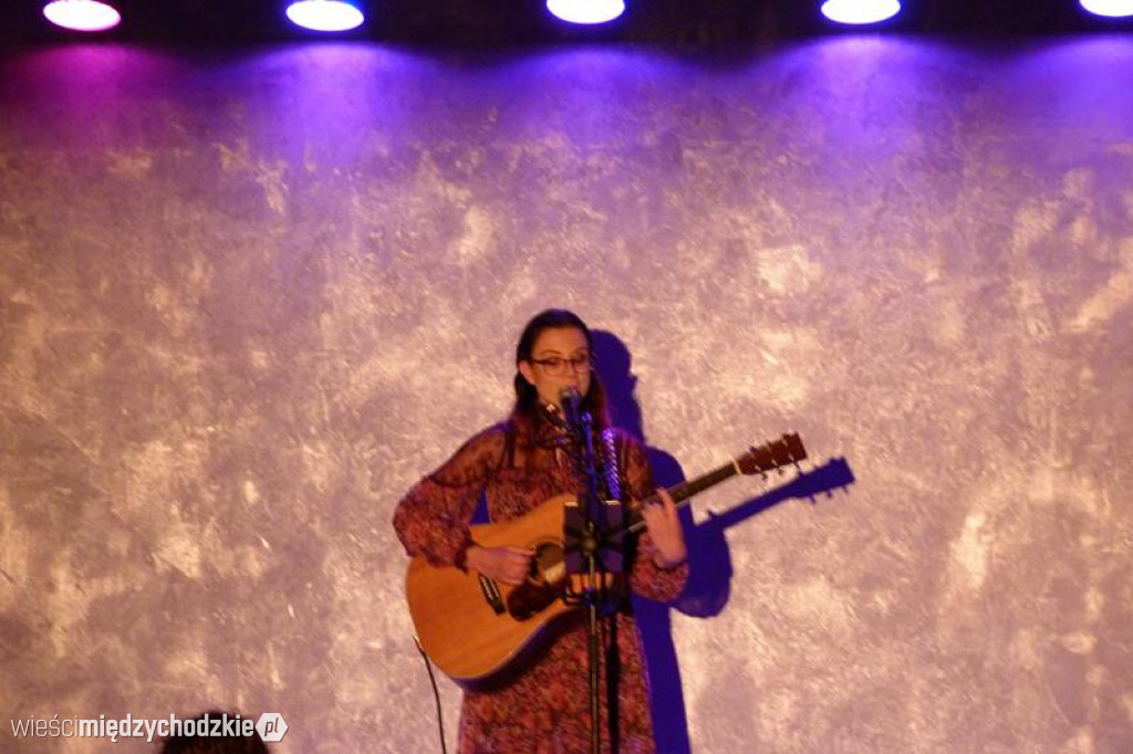 Koncert Joanny Pilarskiej w ArtCafe