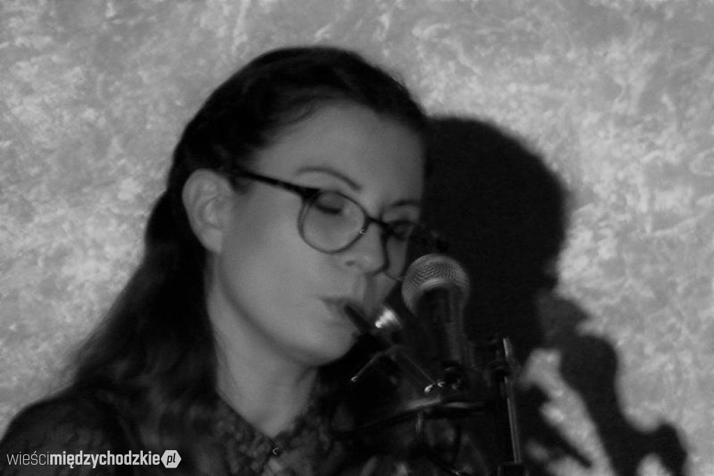 Koncert Joanny Pilarskiej w ArtCafe