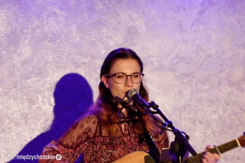 Koncert Joanny Pilarskiej w ArtCafe