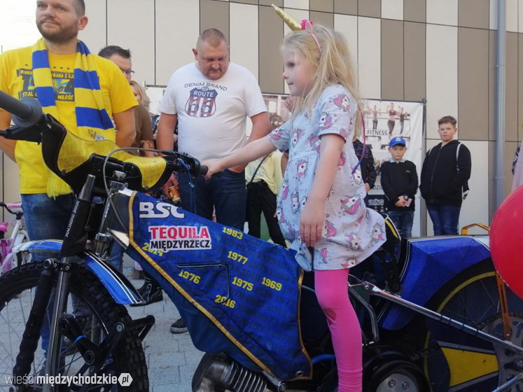Sieraków dla Kingi. Część 2