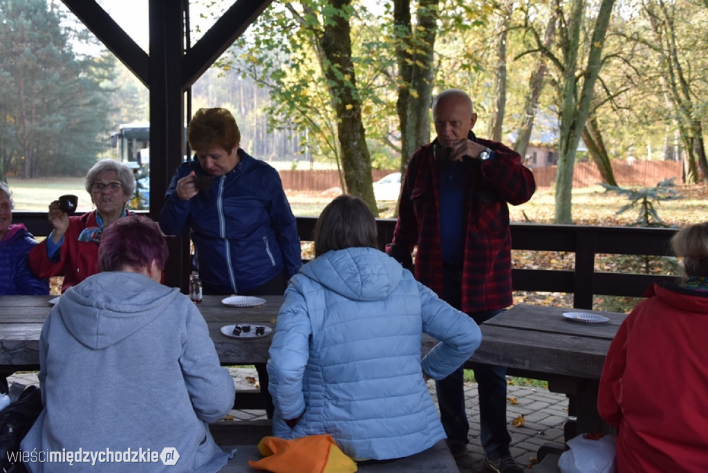 Studenci UTW Międzychód na grzybach