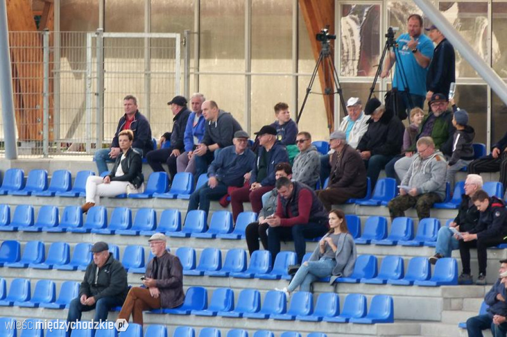 Warta Międzychód remisuje z wiceliderem