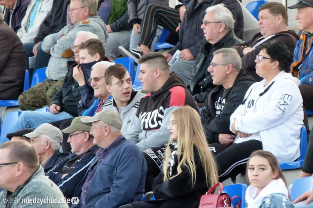 Warta Międzychód remisuje z wiceliderem