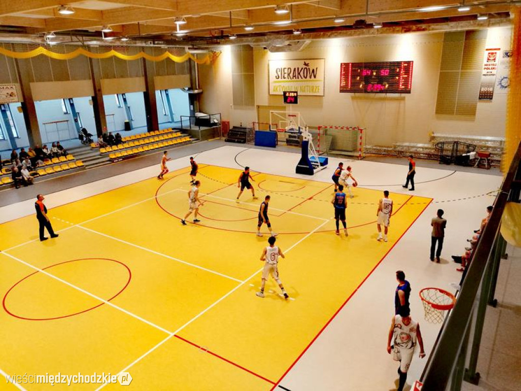 Wysoka wygrana Basketball Club Sieraków