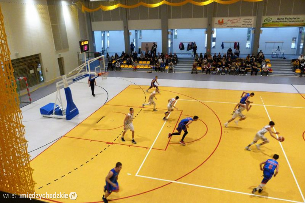 Wysoka wygrana Basketball Club Sieraków