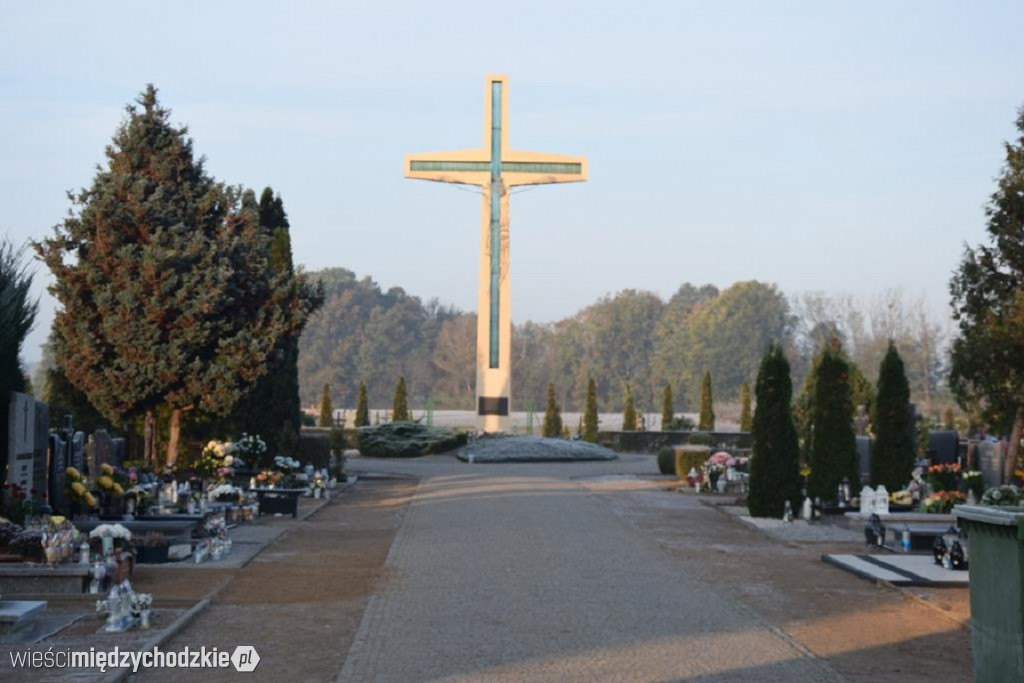 Międzychodzkie cmentarze o poranku