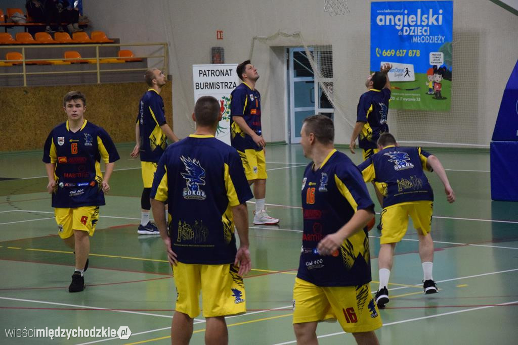 Sokół pokonuje Biofarm Basket Poznań 93:67