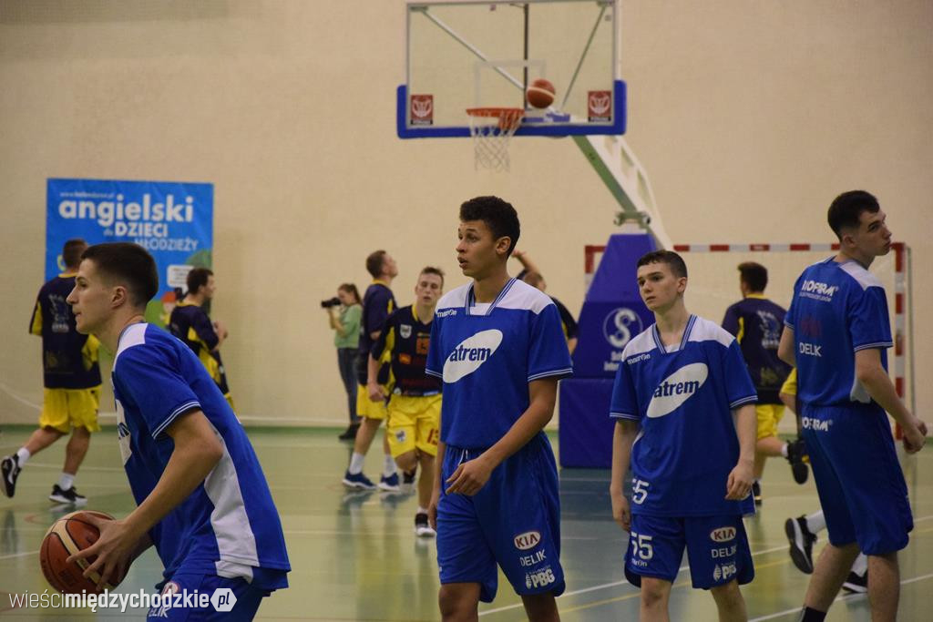 Sokół pokonuje Biofarm Basket Poznań 93:67