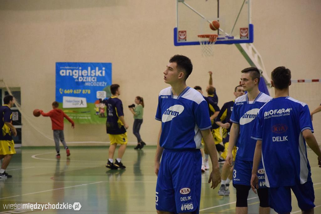 Sokół pokonuje Biofarm Basket Poznań 93:67