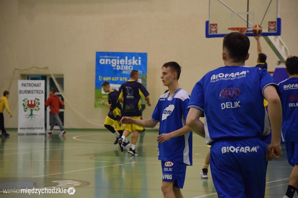 Sokół pokonuje Biofarm Basket Poznań 93:67