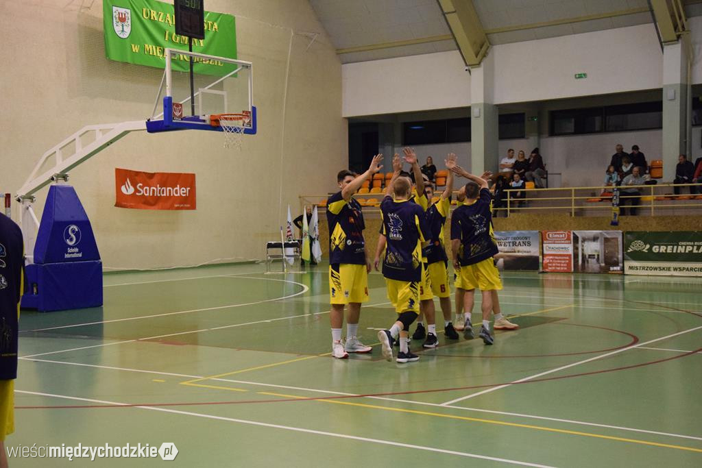 Sokół pokonuje Biofarm Basket Poznań 93:67