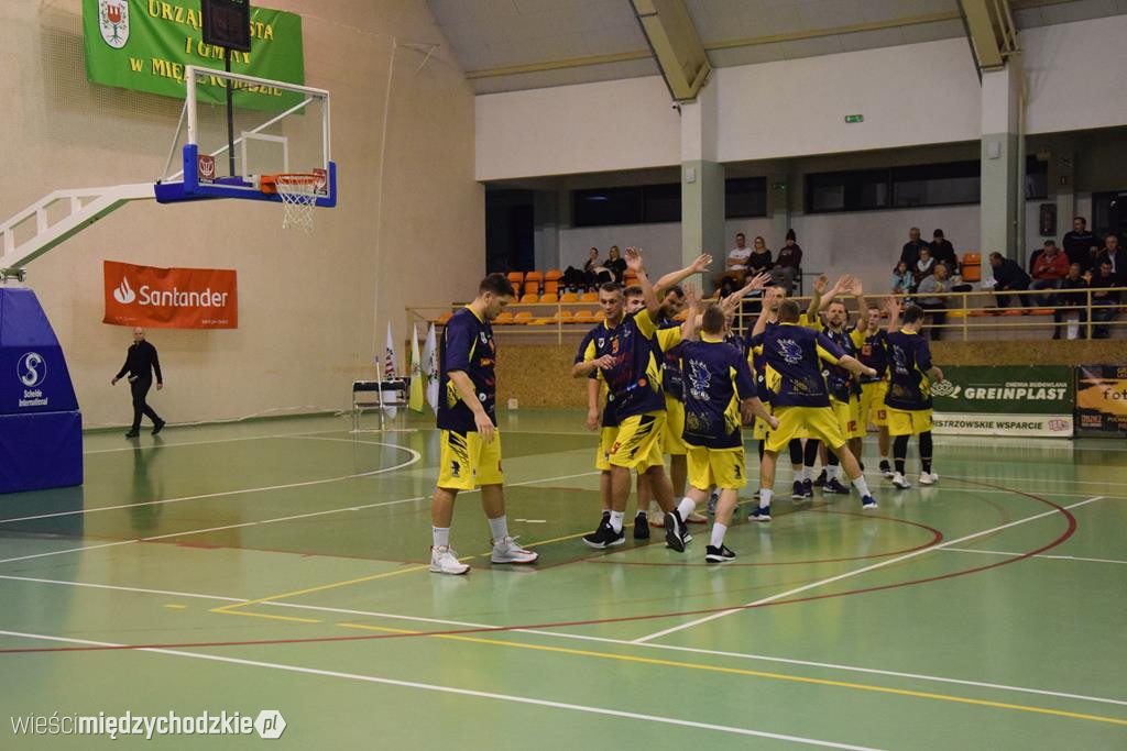 Sokół pokonuje Biofarm Basket Poznań 93:67