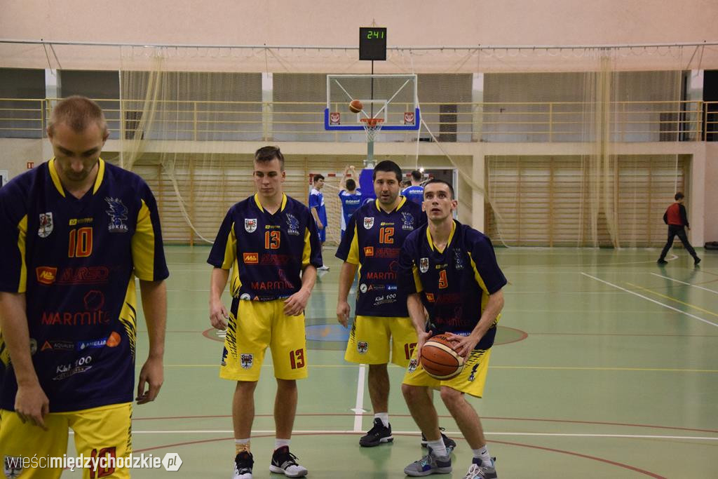 Sokół pokonuje Biofarm Basket Poznań 93:67