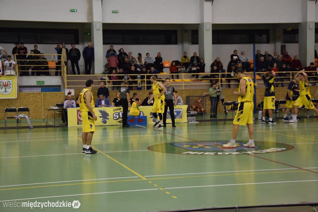Sokół pokonuje Biofarm Basket Poznań 93:67