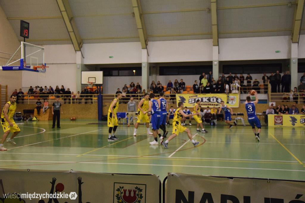 Sokół pokonuje Biofarm Basket Poznań 93:67