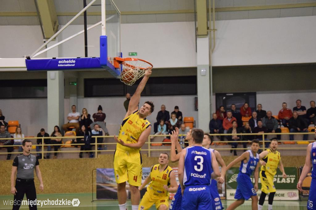 Sokół pokonuje Biofarm Basket Poznań 93:67