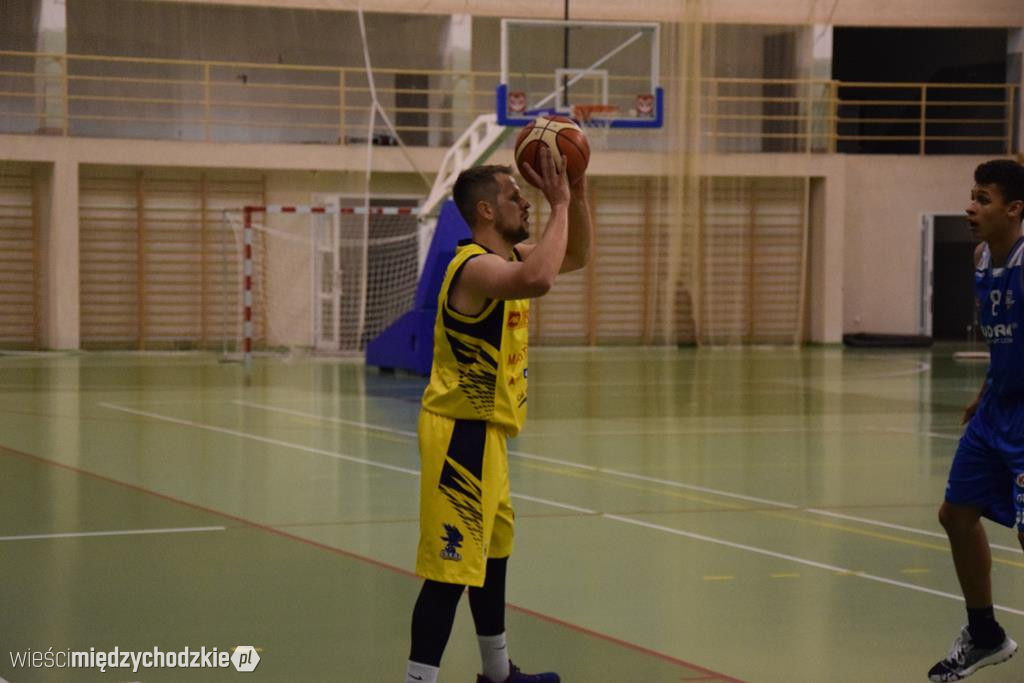 Sokół pokonuje Biofarm Basket Poznań 93:67