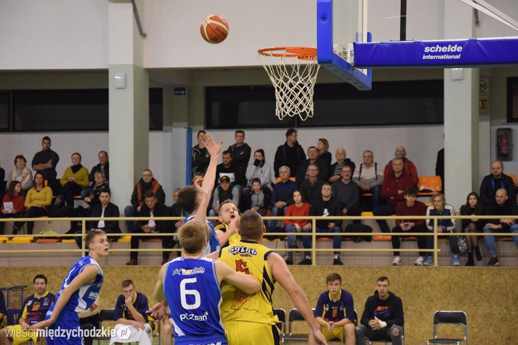 Sokół pokonuje Biofarm Basket Poznań 93:67