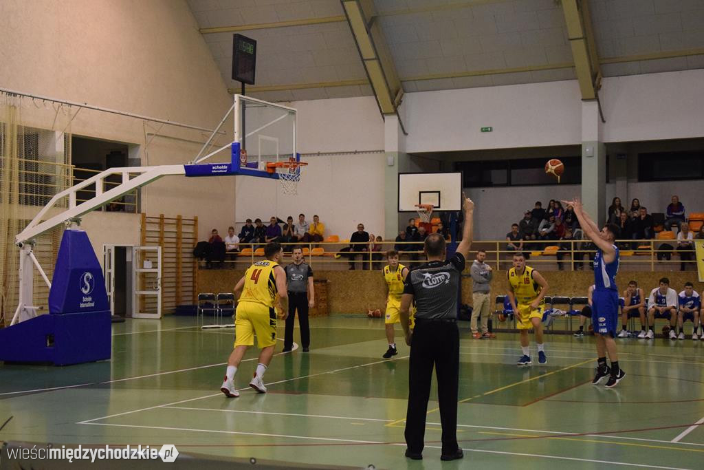 Sokół pokonuje Biofarm Basket Poznań 93:67