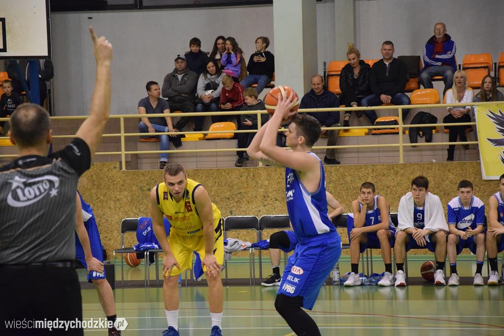 Sokół pokonuje Biofarm Basket Poznań 93:67