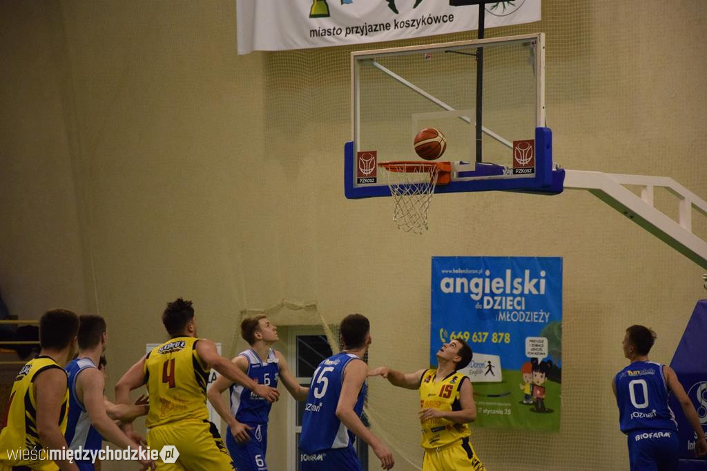 Sokół pokonuje Biofarm Basket Poznań 93:67