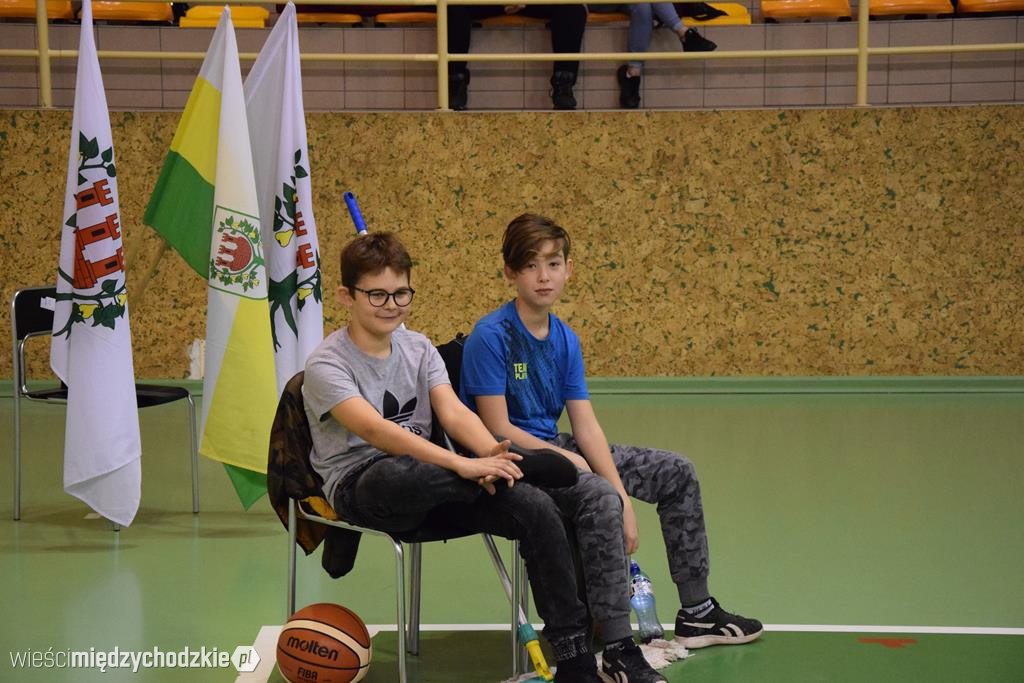 Sokół pokonuje Biofarm Basket Poznań 93:67