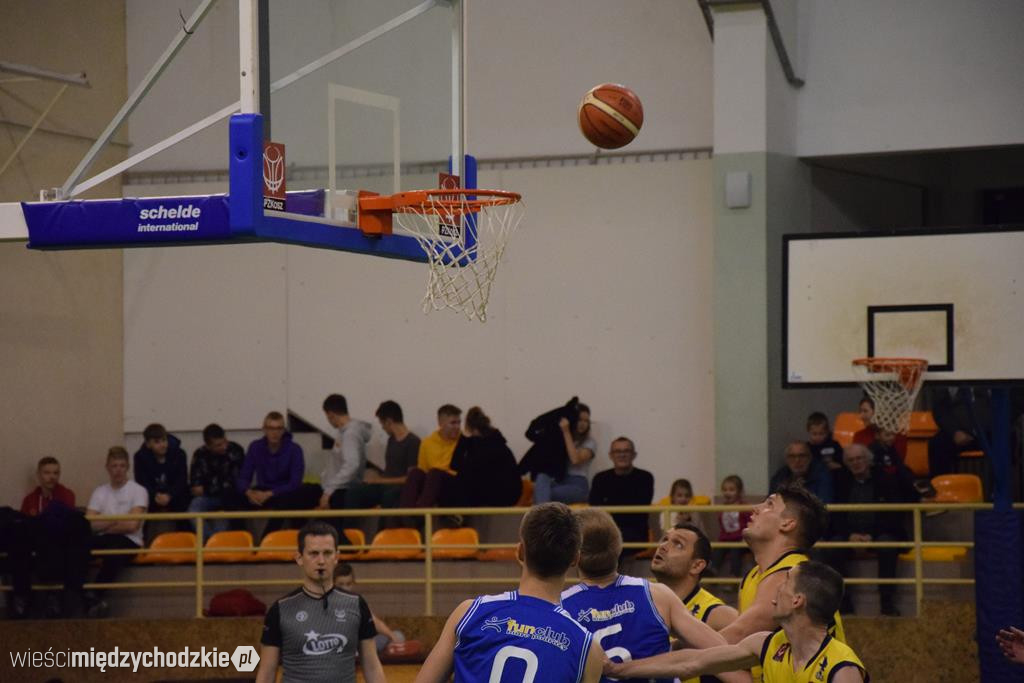 Sokół pokonuje Biofarm Basket Poznań 93:67