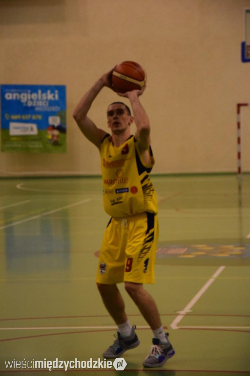 Sokół pokonuje Biofarm Basket Poznań 93:67