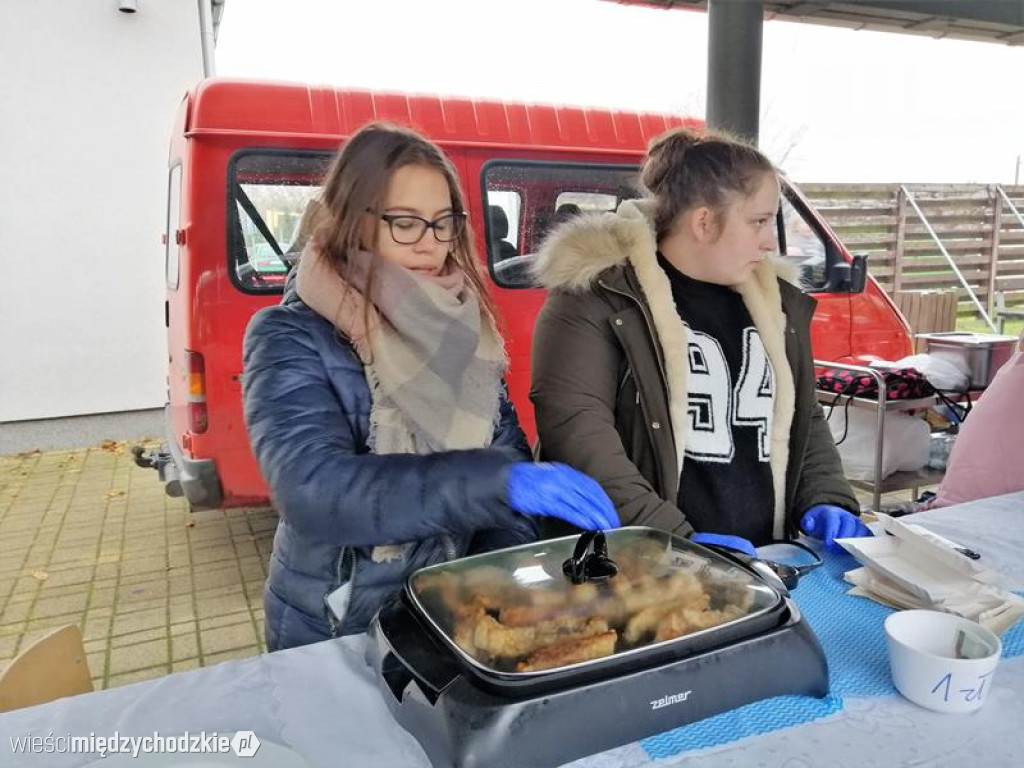 Jarmark rybny w Sierakowie