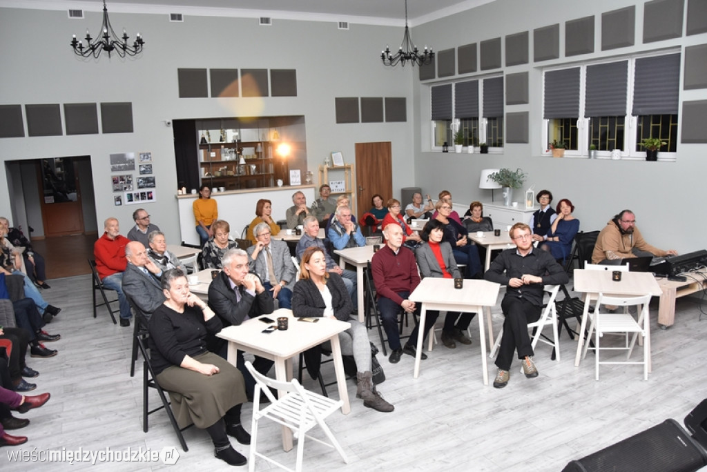 Koncert duetu YANISTAN w ArtCafe