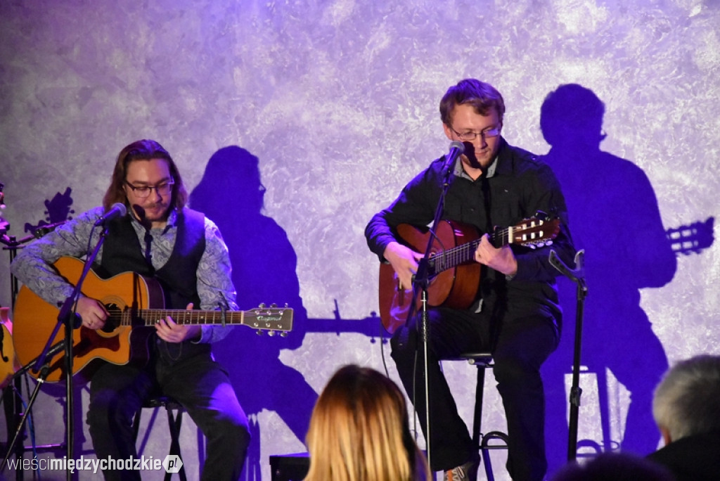 Koncert duetu YANISTAN w ArtCafe