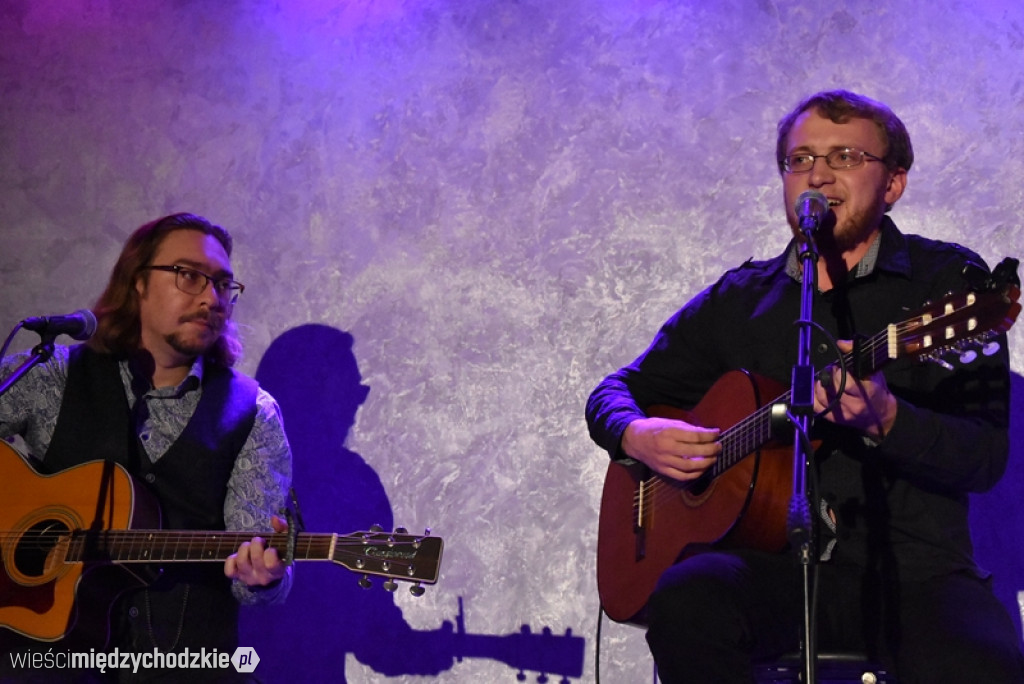 Koncert duetu YANISTAN w ArtCafe