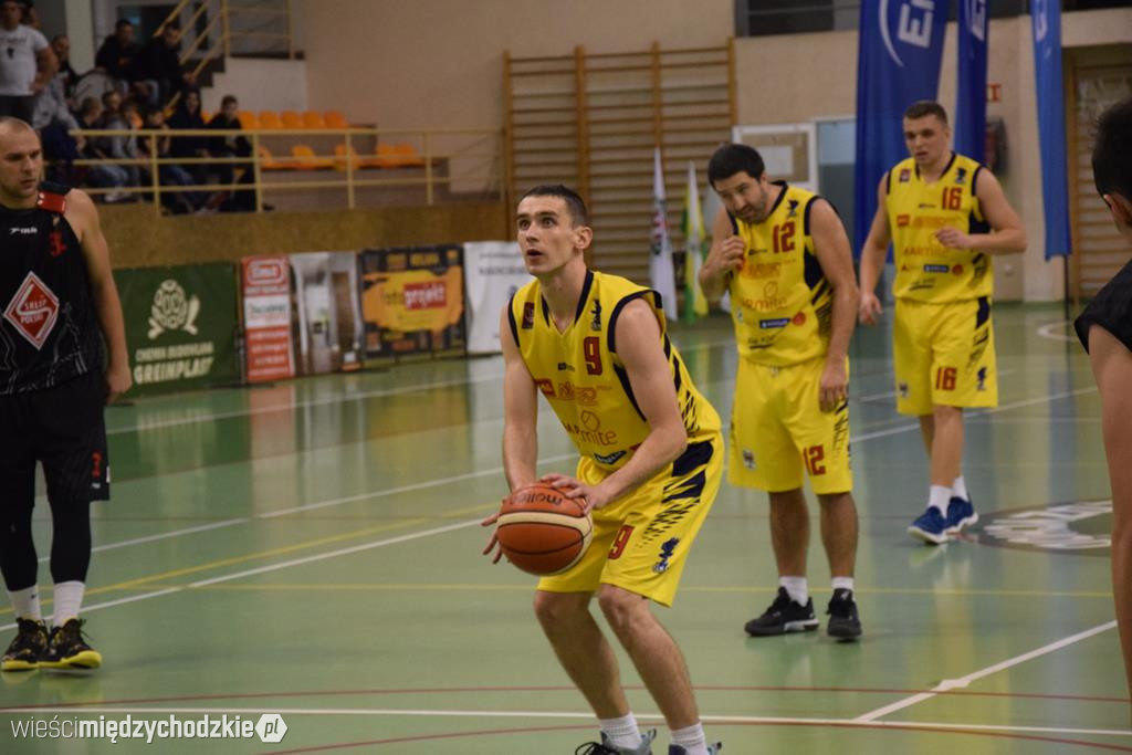 Sokół Międzychód wygrywa derby Wielkopolski