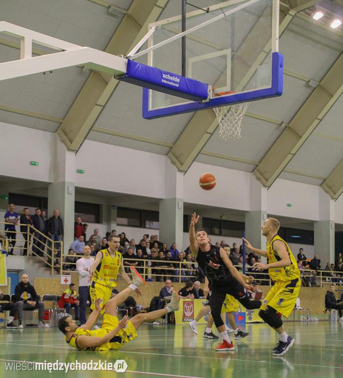 Sokół Międzychód - MKK Gniezno 91:78
