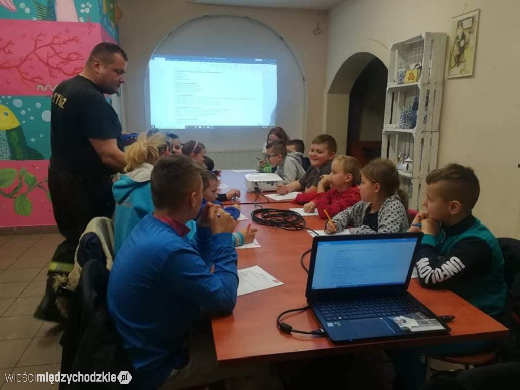 Młodzi strażacy w Chrzypsku Wielkim po egzminie