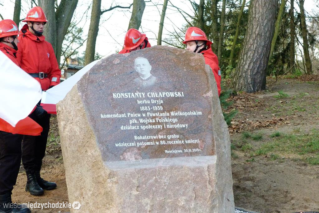 Obelisk pamięci Konstantego Chłapowskiego odsłonięty
