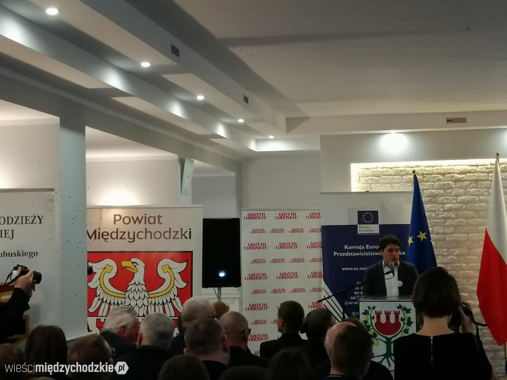Europejska Akademiia Młodych Liderów Wsi