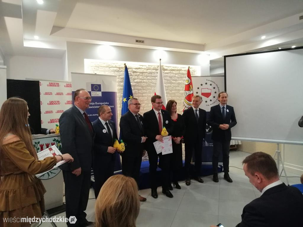 Europejska Akademiia Młodych Liderów Wsi