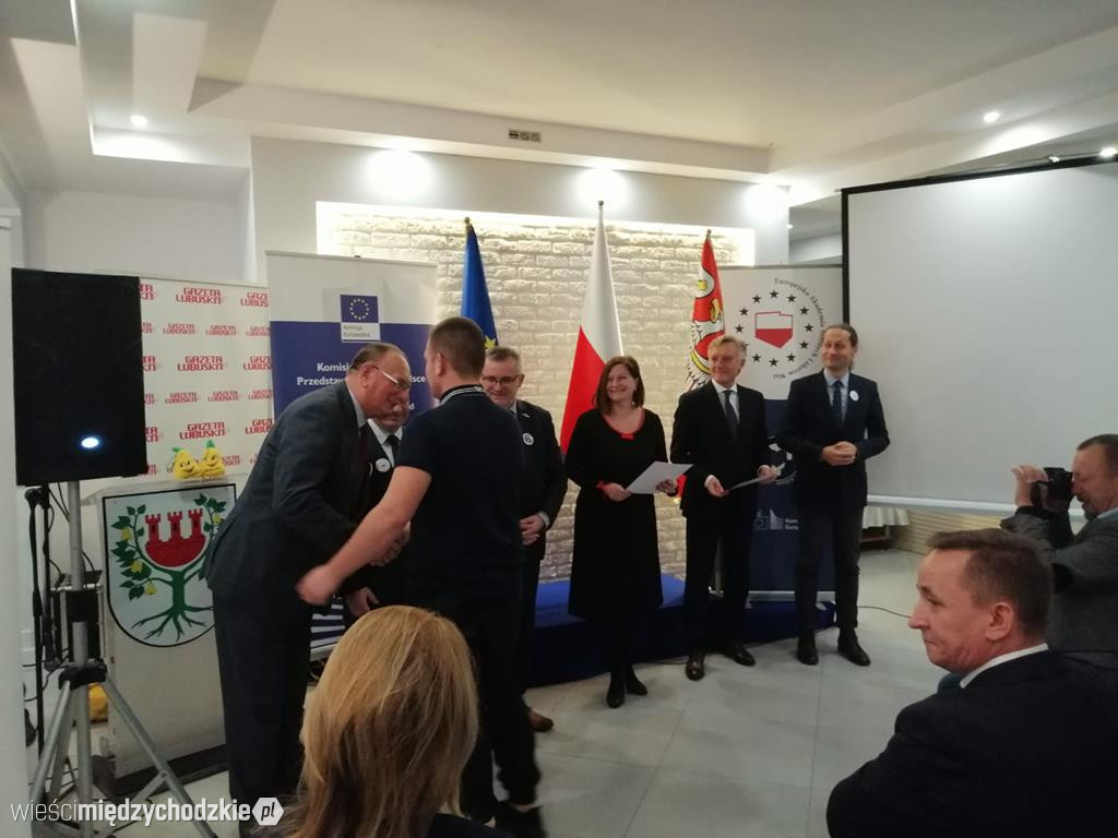 Europejska Akademiia Młodych Liderów Wsi